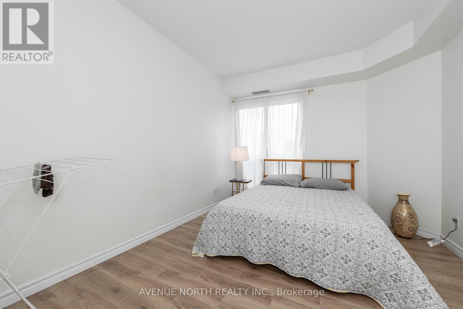 912 - 200 Rideau Street