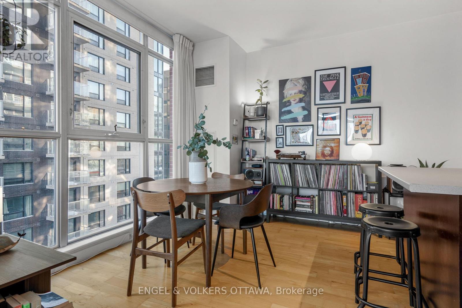 803 - 179 George Street