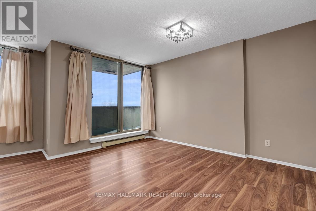 506 - 200 Lafontaine Avenue