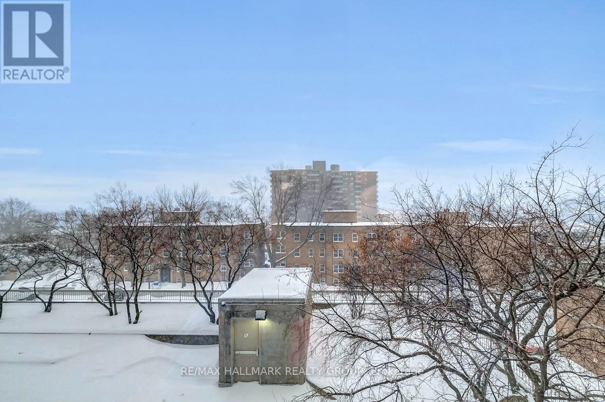 506 - 200 Lafontaine Avenue