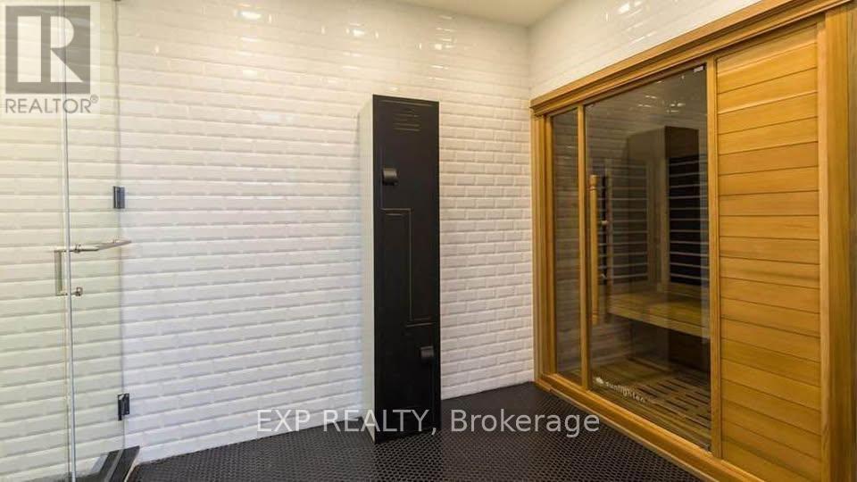 501 - 428 Sparks Street