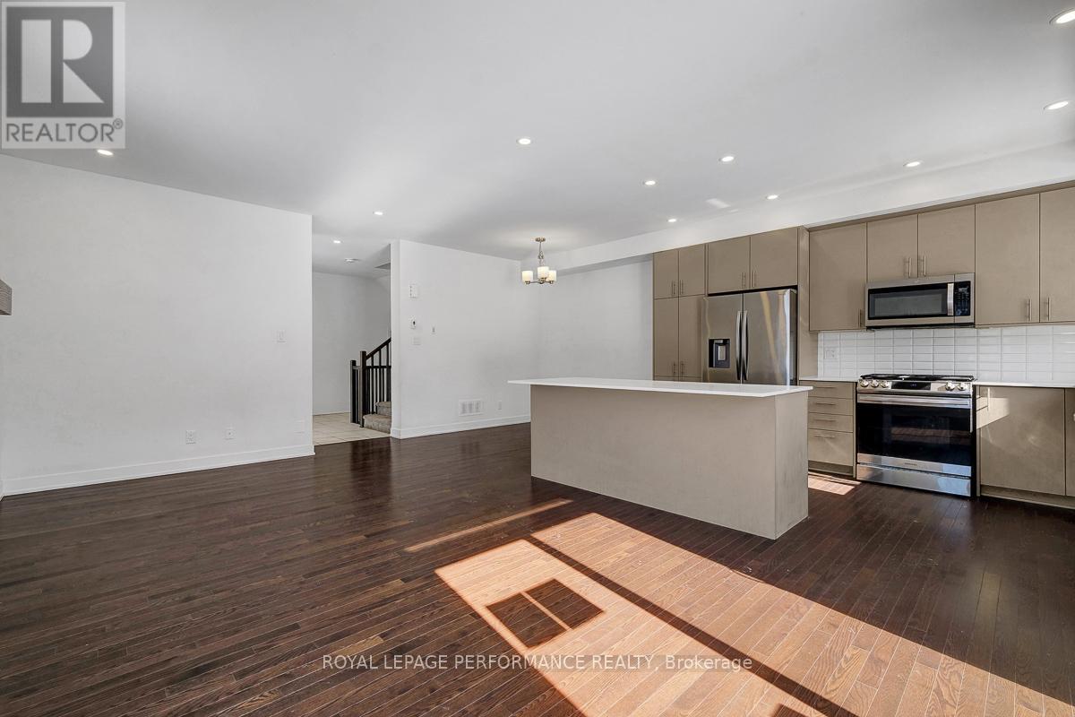 51 Moosonee Crescent