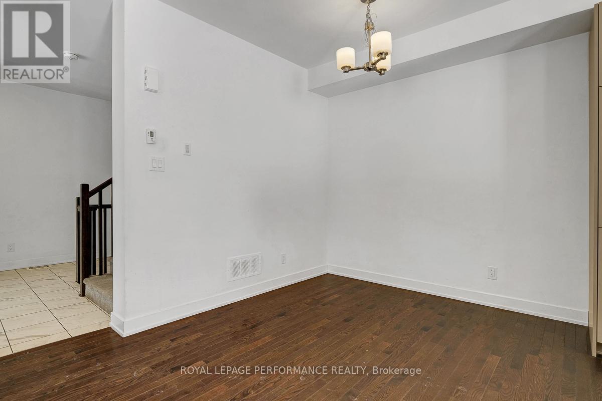 51 Moosonee Crescent