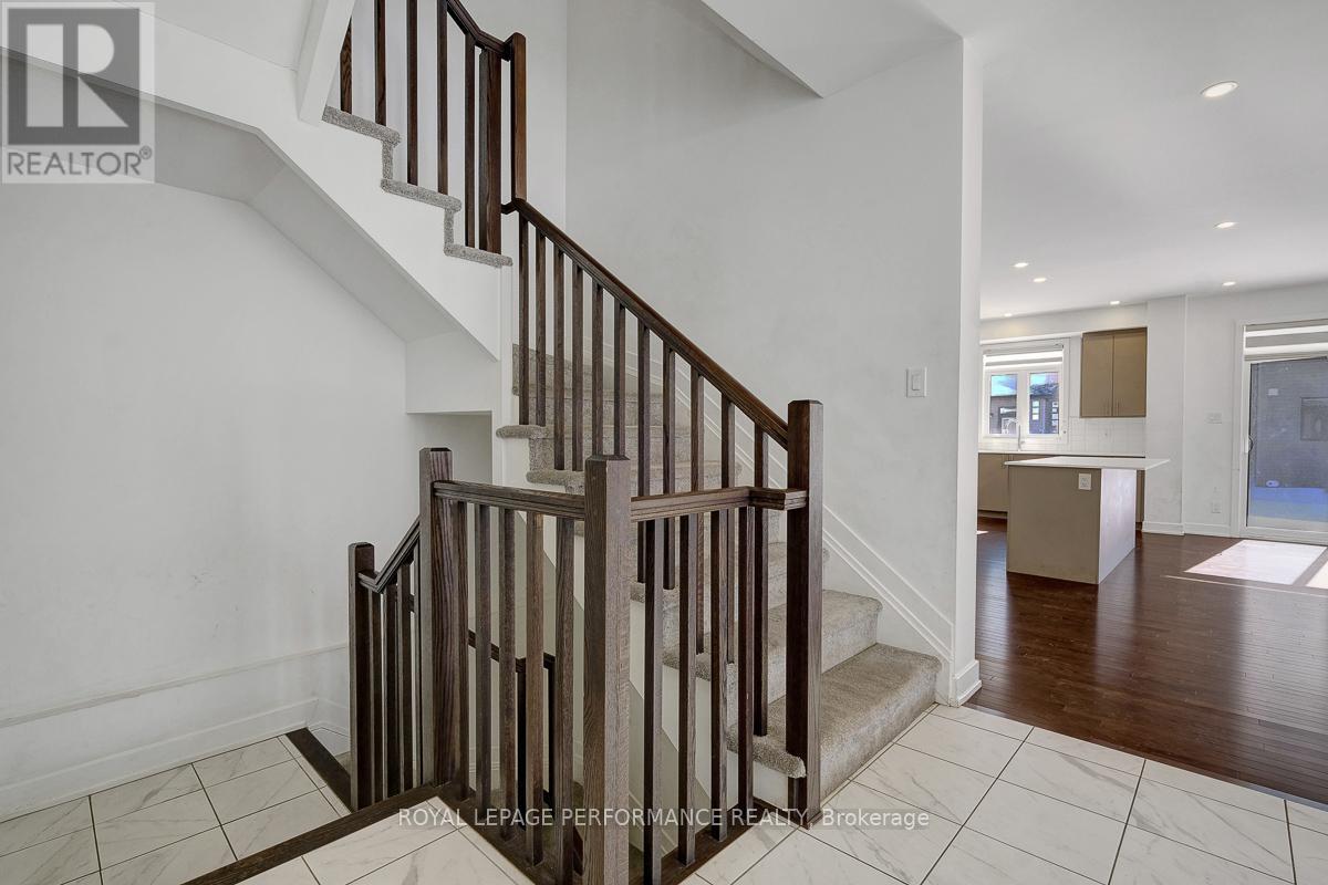 51 Moosonee Crescent