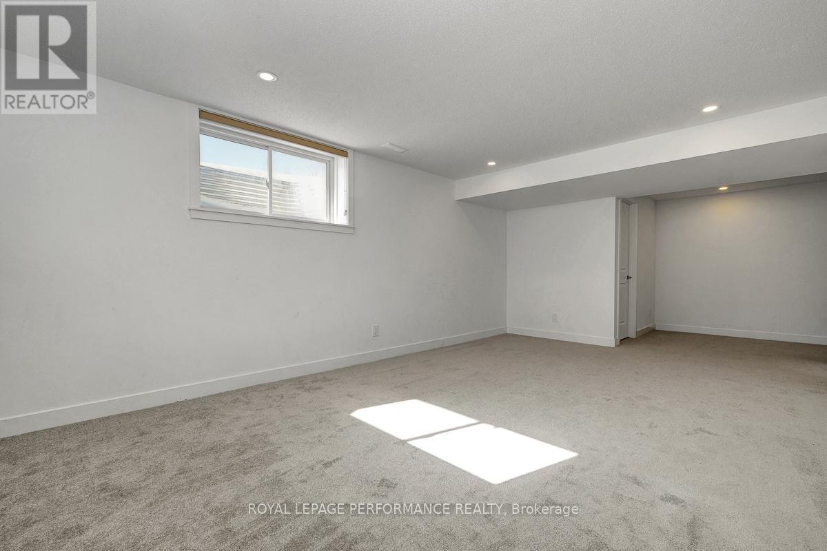 51 Moosonee Crescent