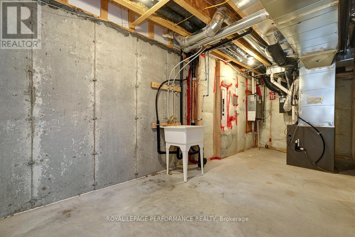 51 Moosonee Crescent