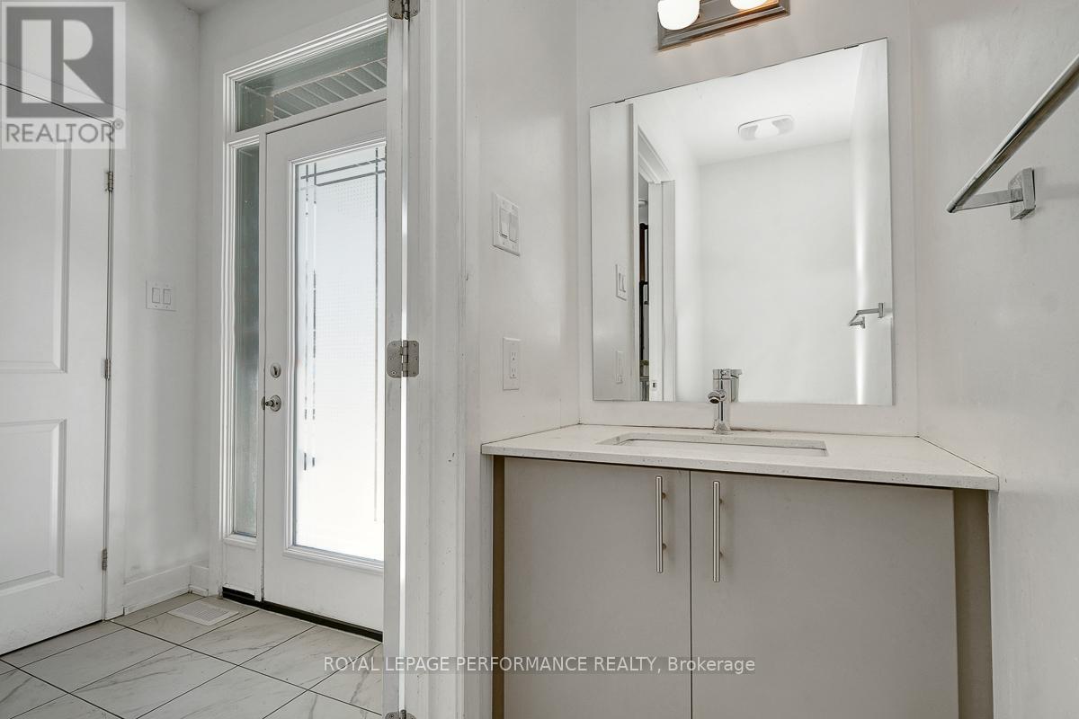 51 Moosonee Crescent