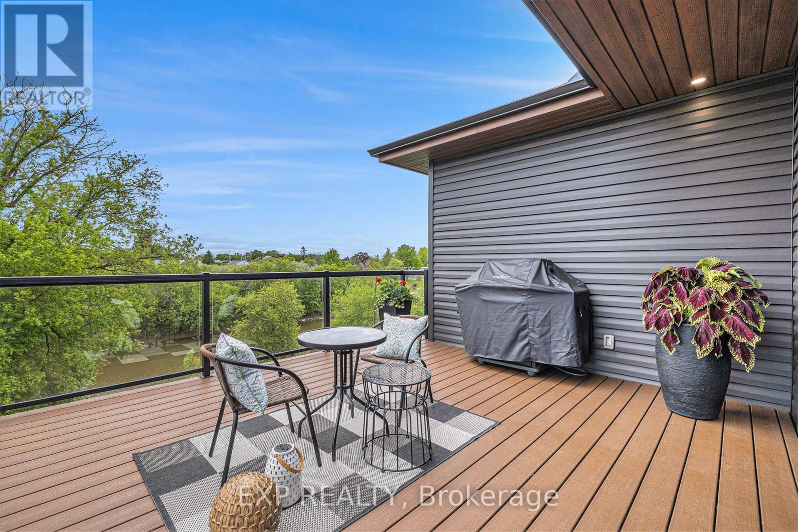 1056 Notre Dame Street