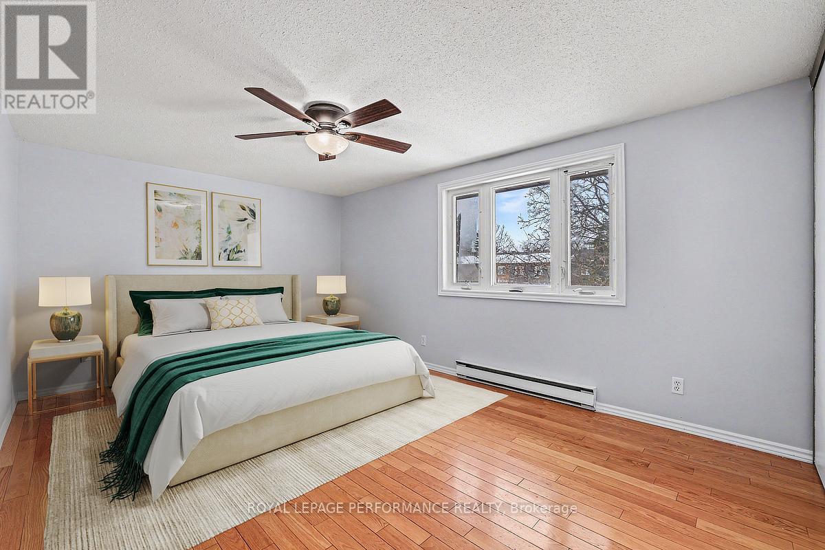 1367 Cedarcroft Crescent