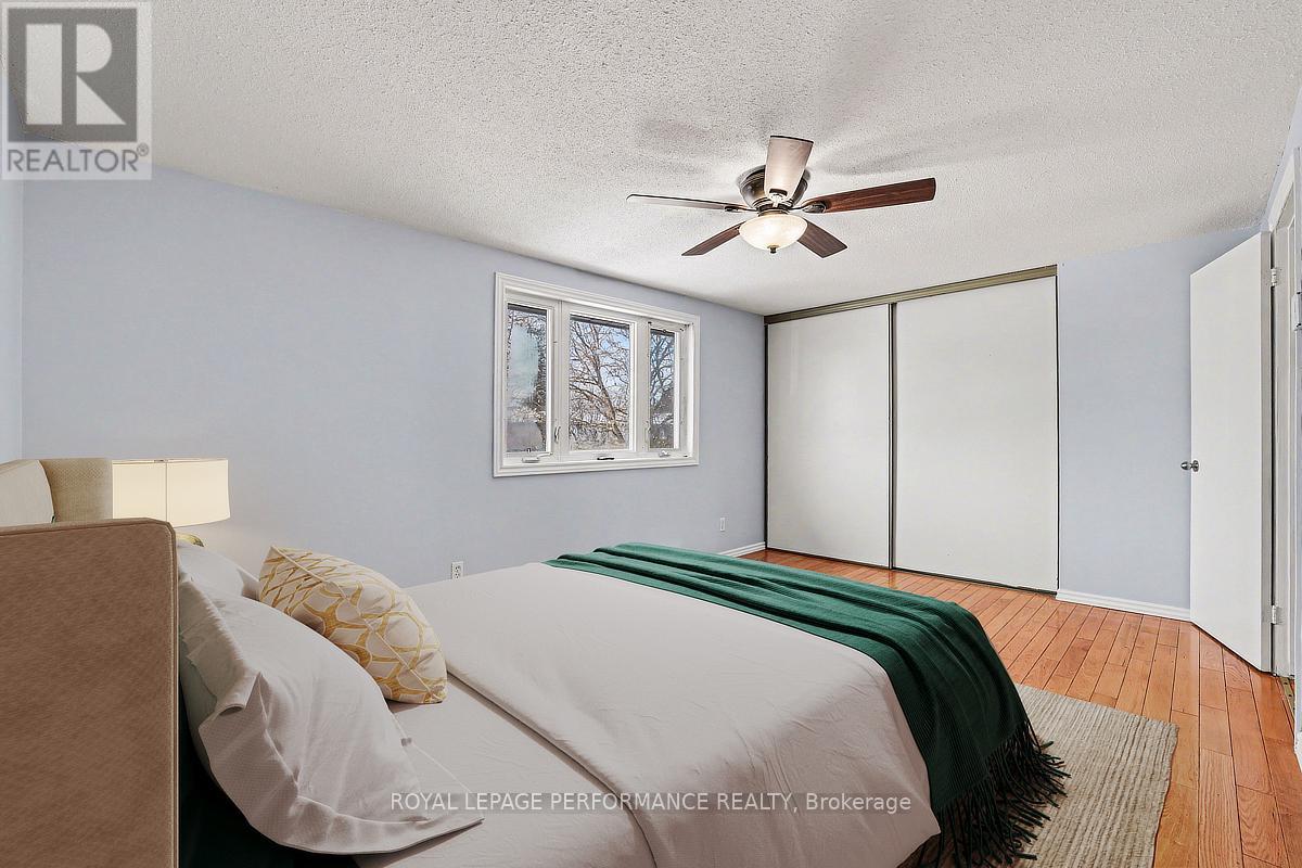 1367 Cedarcroft Crescent