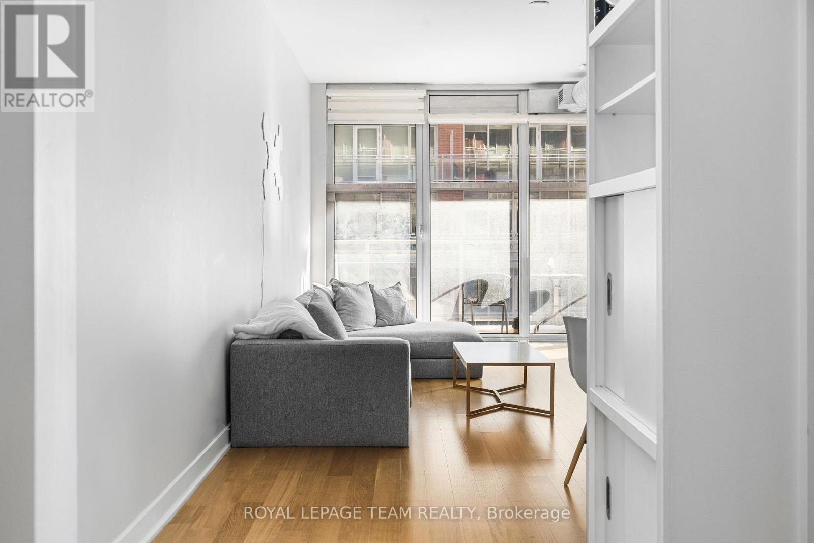 318 - 354 Gladstone Avenue