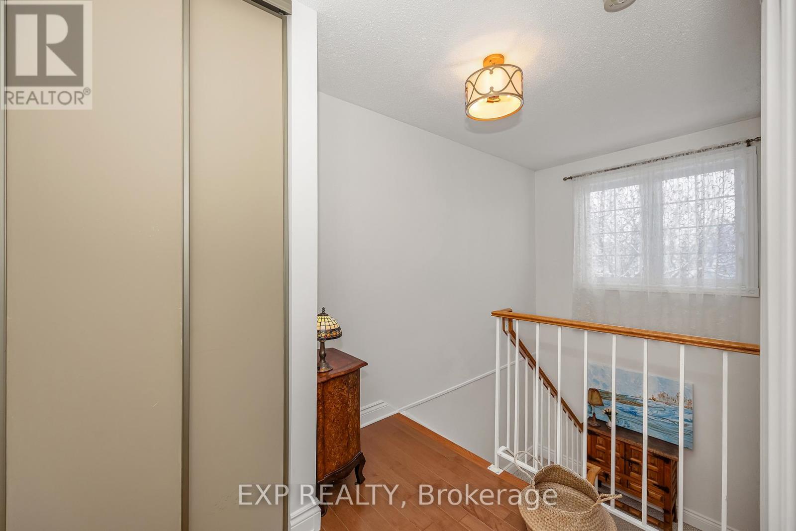 48 Castlegreen Private