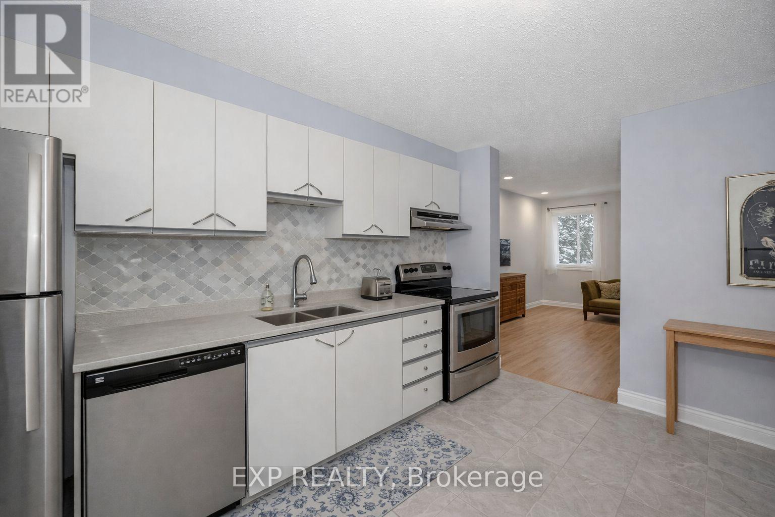 48 Castlegreen Private