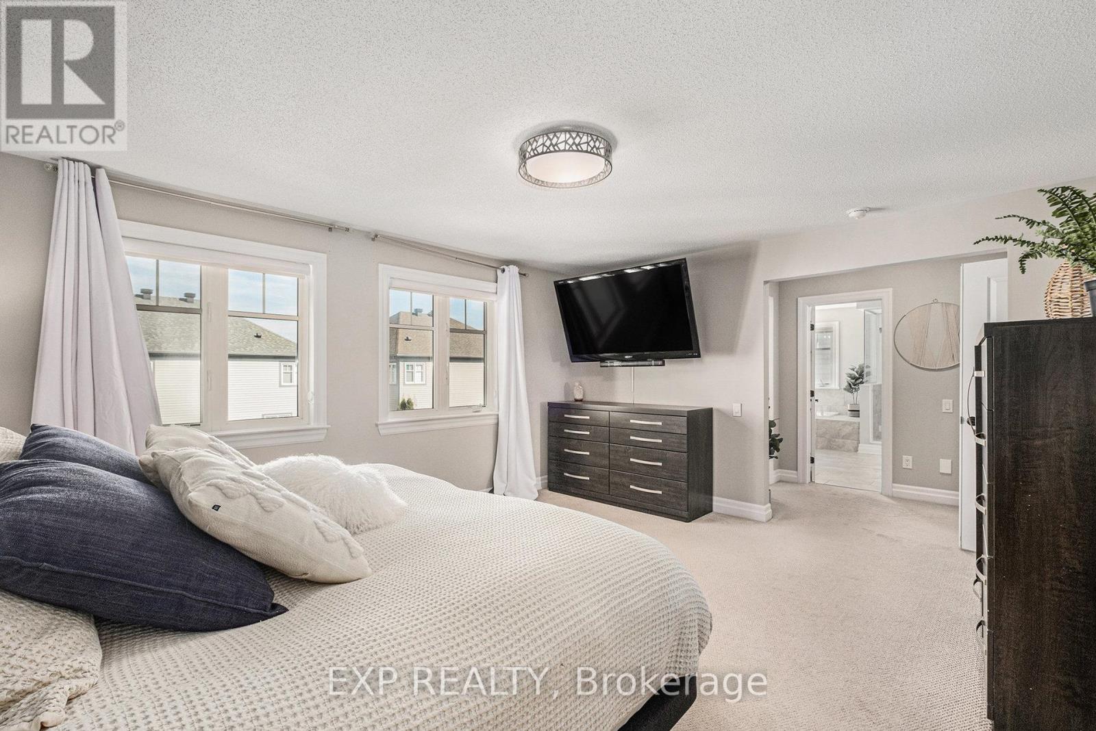 386 Andalusian Crescent