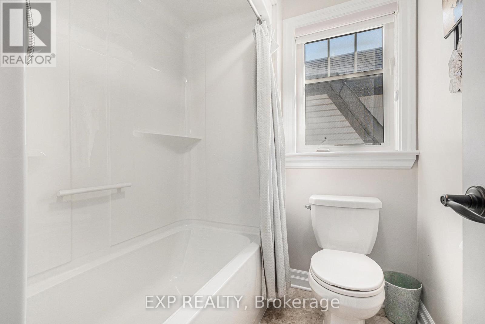 386 Andalusian Crescent