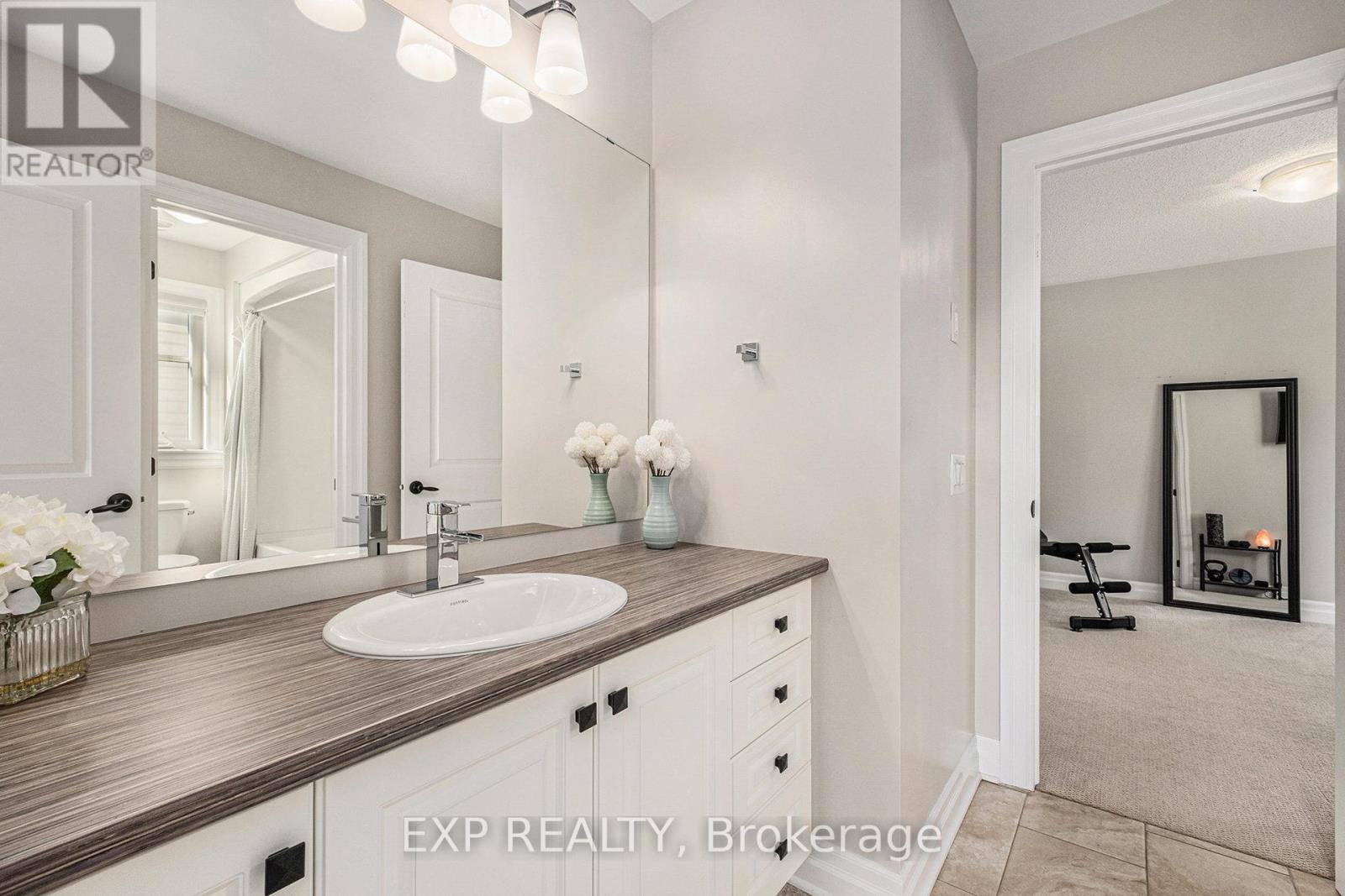 386 Andalusian Crescent