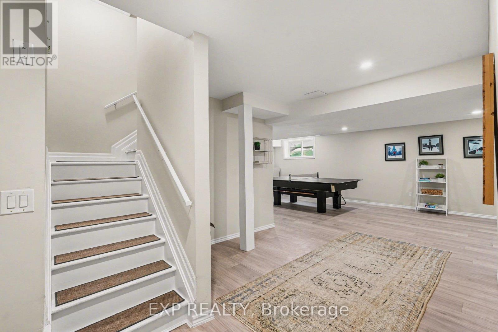 386 Andalusian Crescent