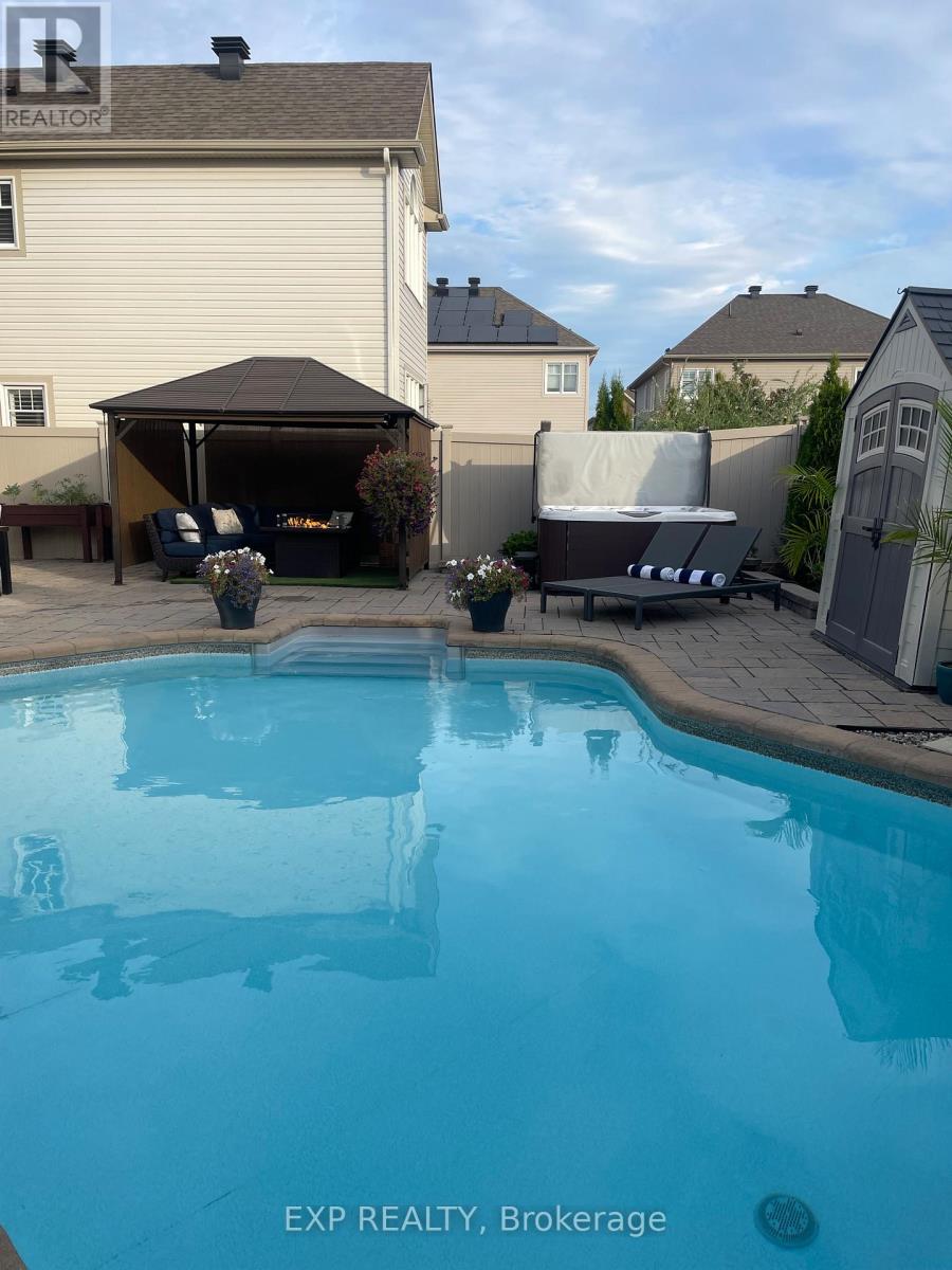 386 Andalusian Crescent