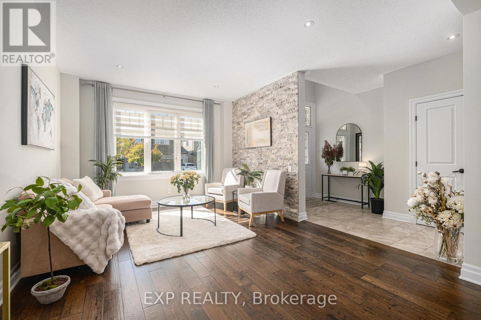 386 Andalusian Crescent