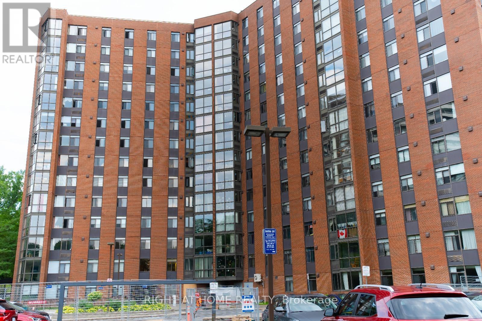 1516 - 2871 Richmond Road