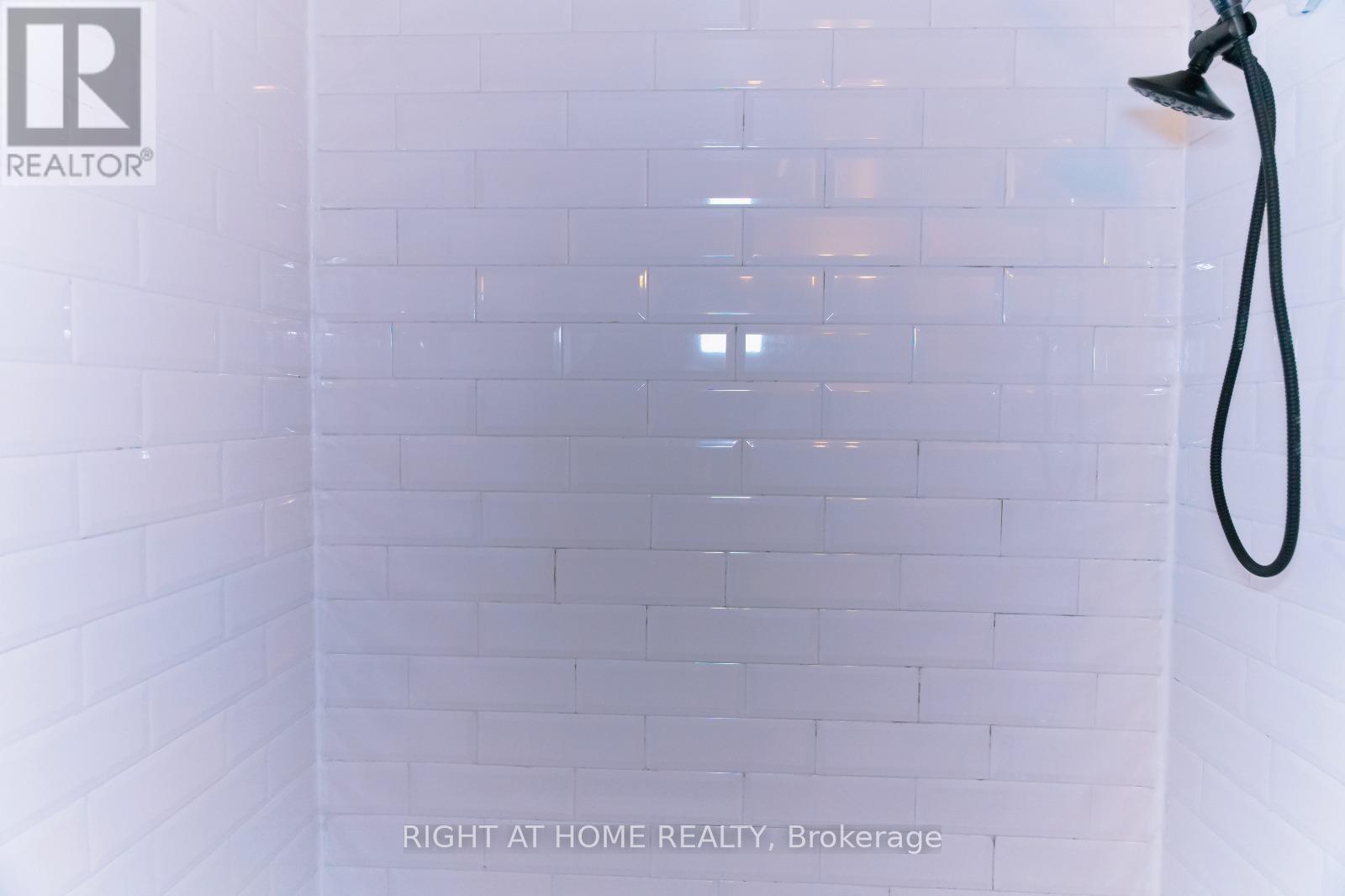 1516 - 2871 Richmond Road