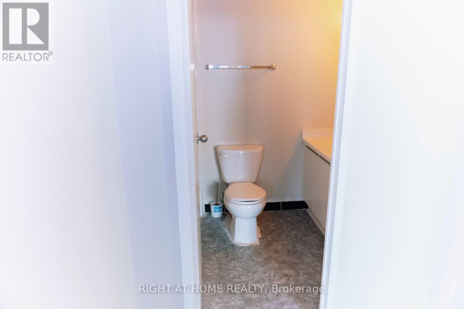 1516 - 2871 Richmond Road