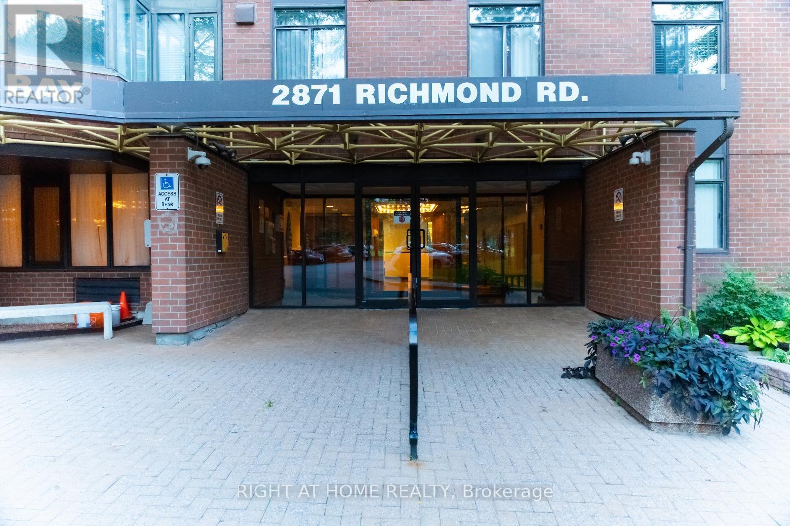 1516 - 2871 Richmond Road