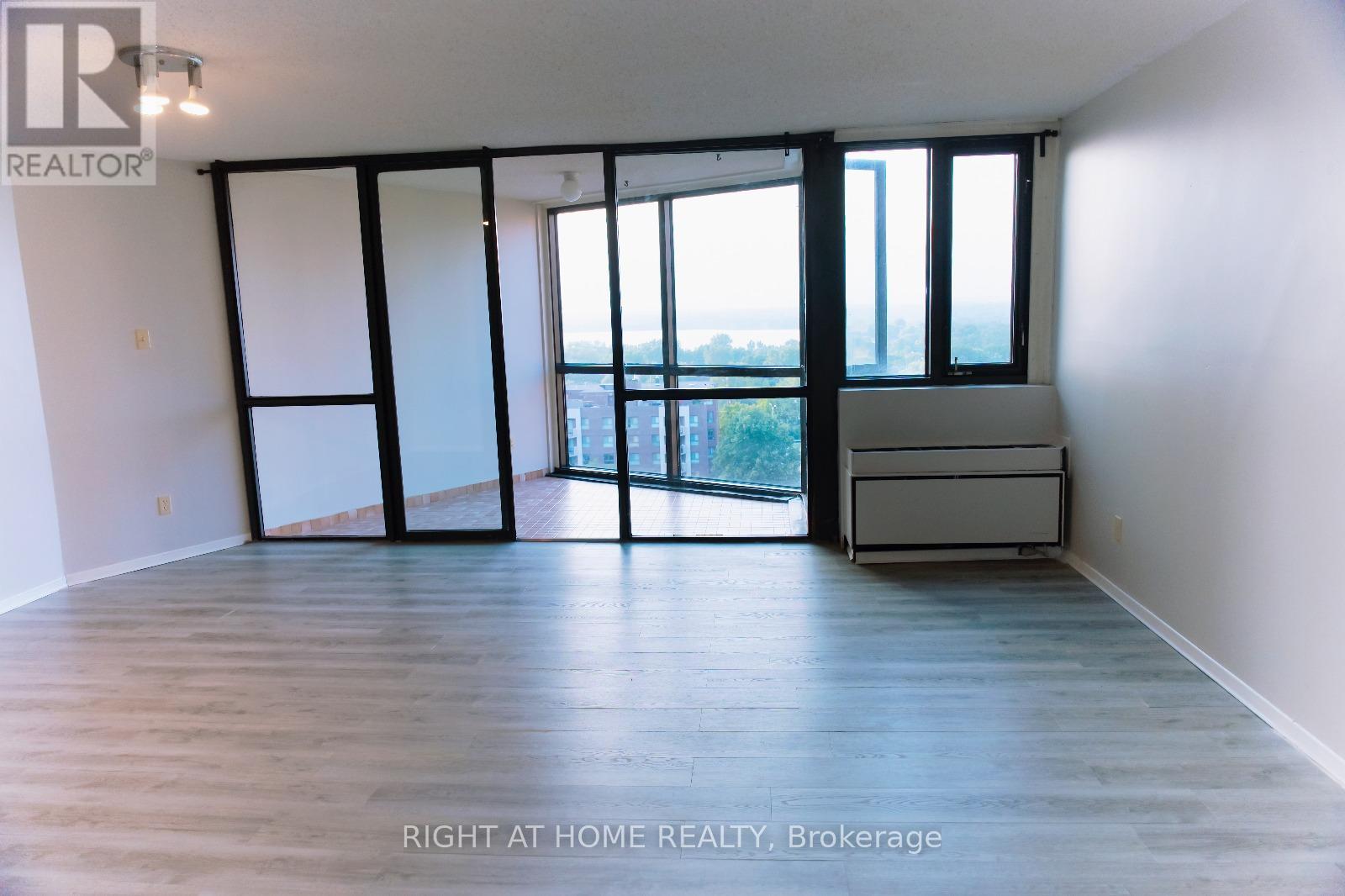 1516 - 2871 Richmond Road