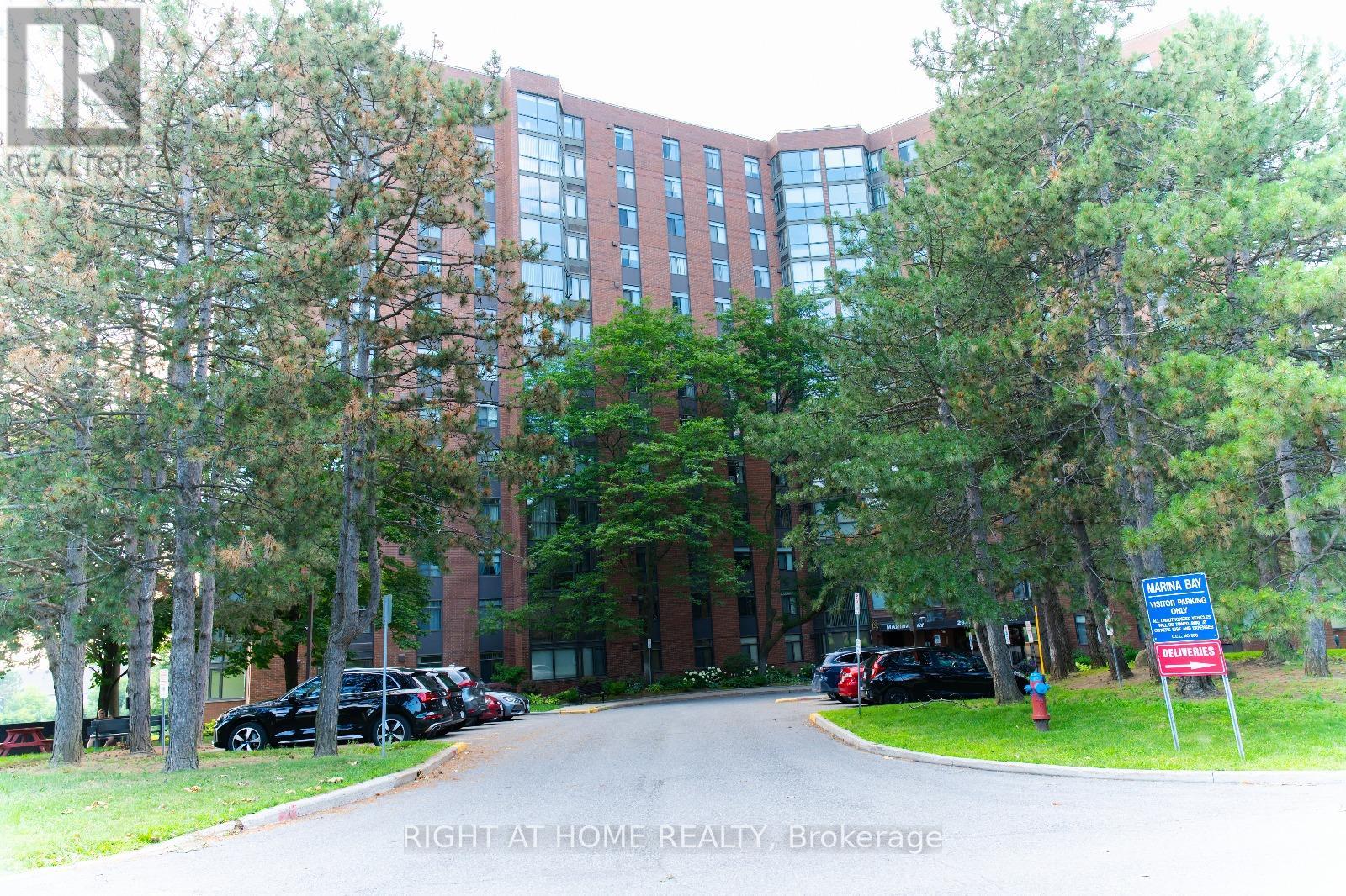 1516 - 2871 Richmond Road