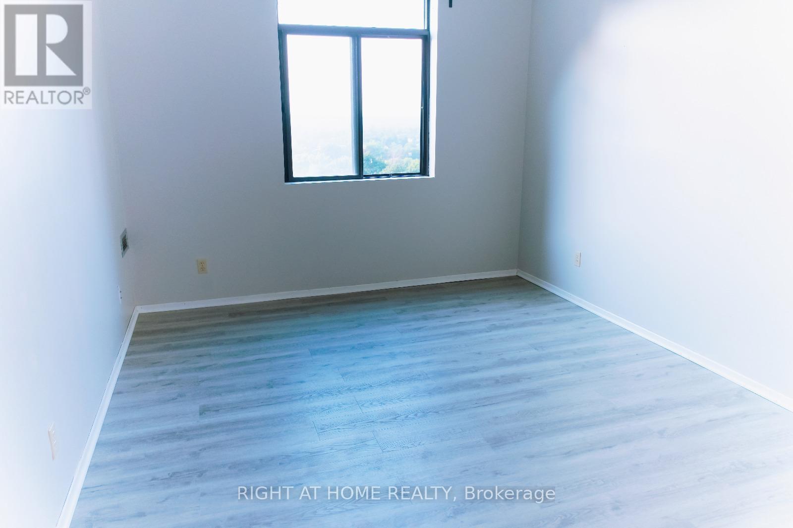 1516 - 2871 Richmond Road