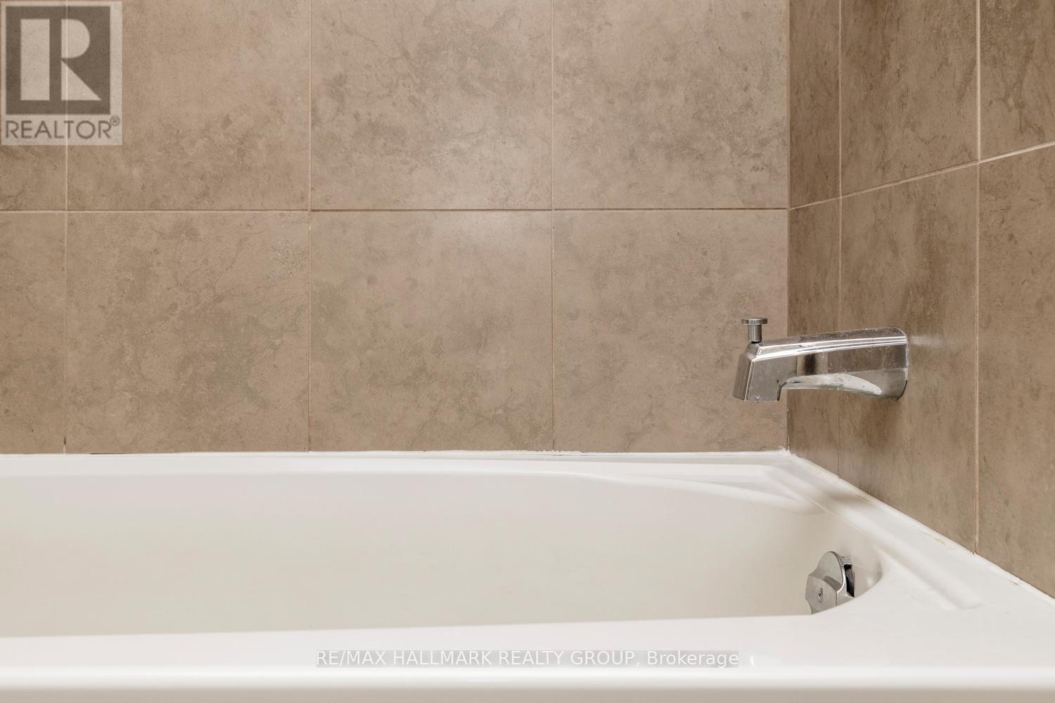 309 - 141 Potts Private