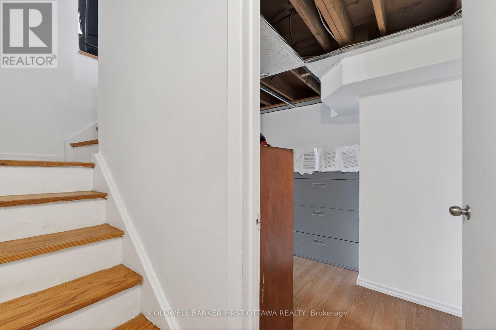 300 Stone Quarry Private S