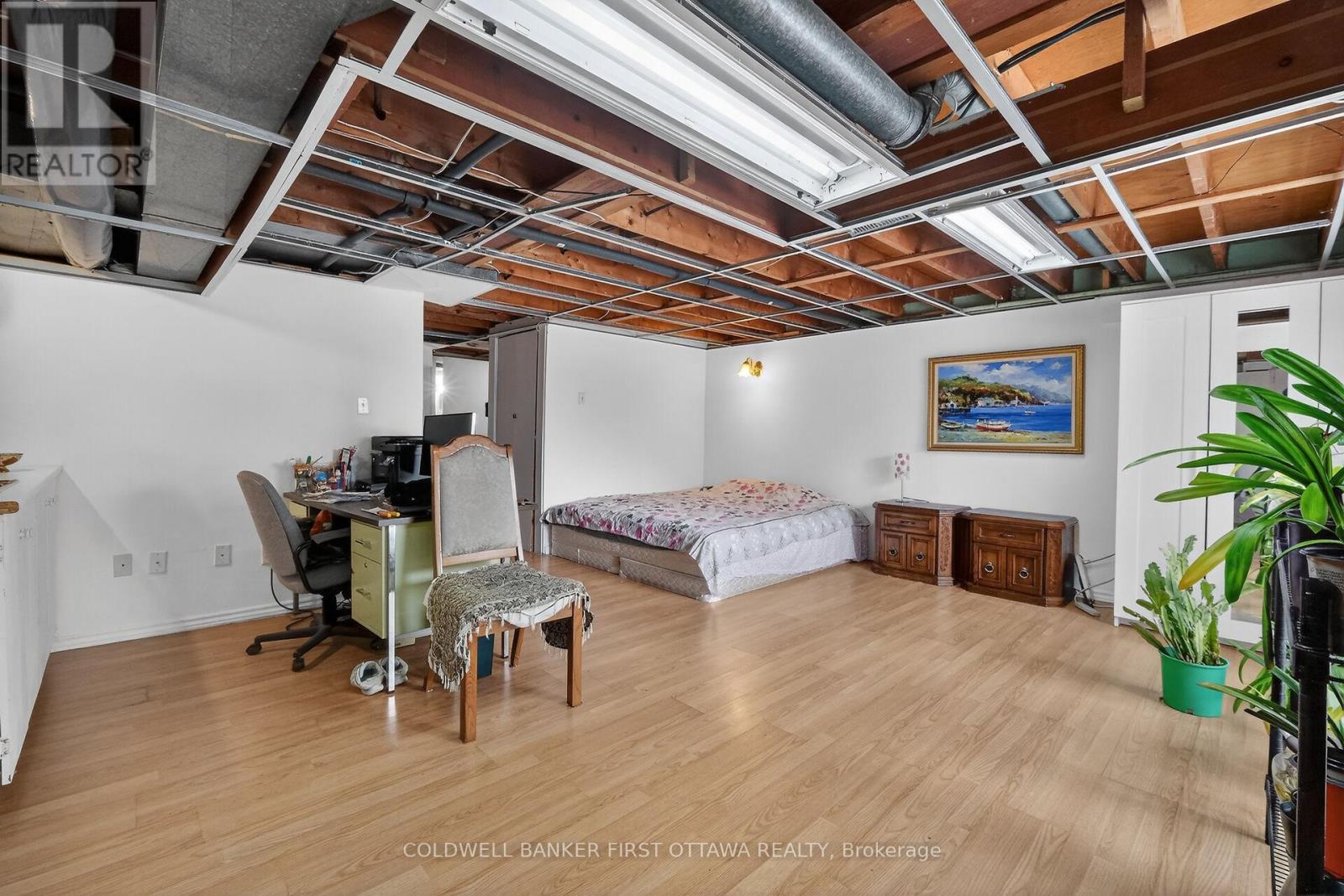 300 Stone Quarry Private S