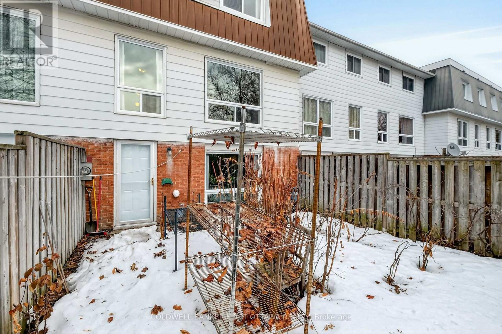 300 Stone Quarry Private S