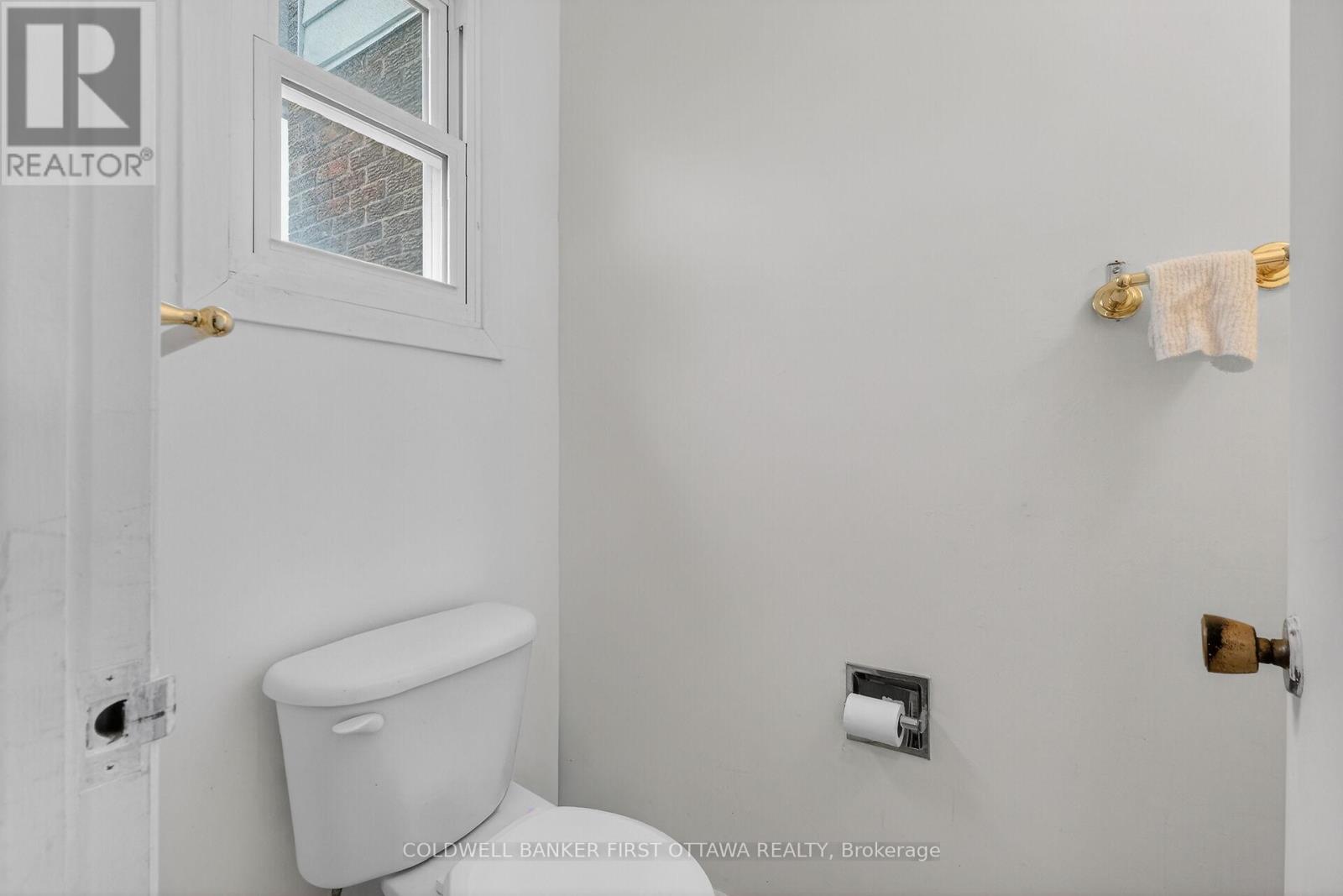 300 Stone Quarry Private S