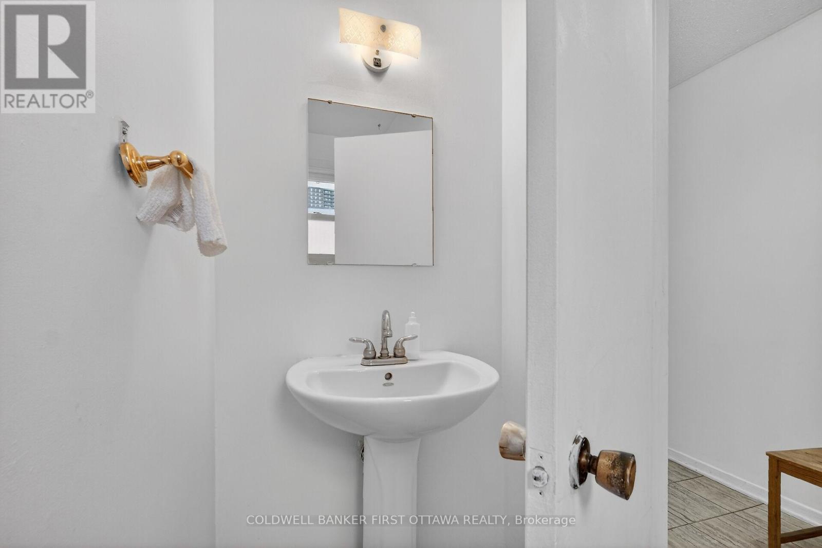 300 Stone Quarry Private S