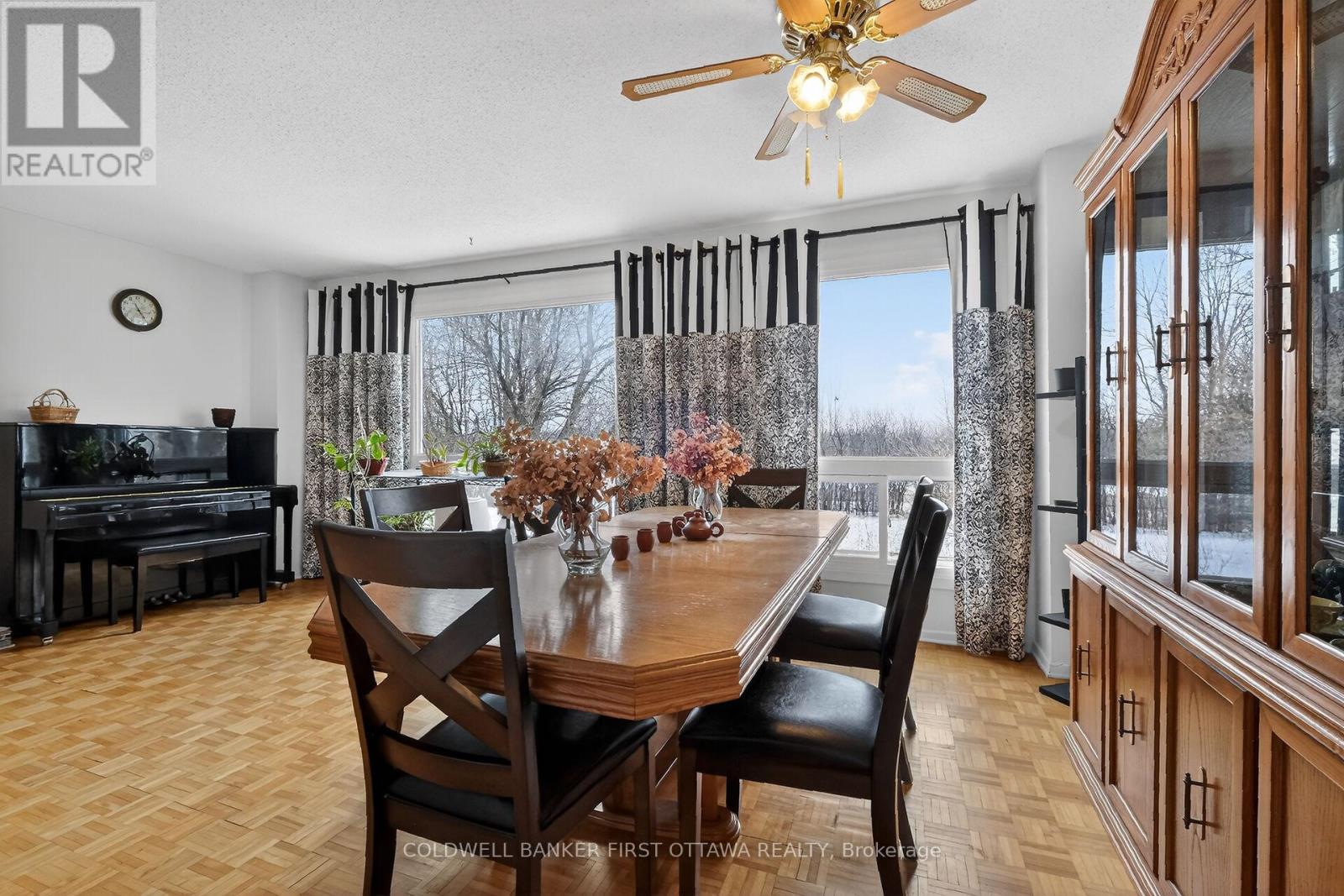 300 Stone Quarry Private S