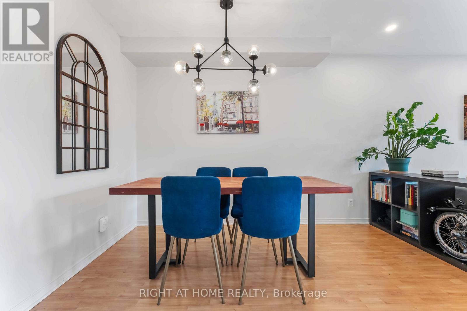 6 - 2 Columbus Avenue