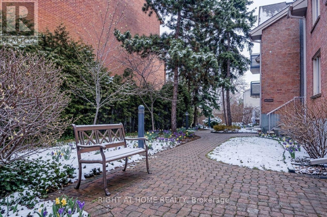 6 - 2 Columbus Avenue