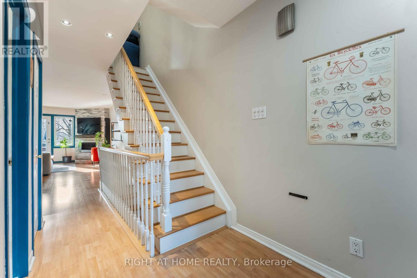 6 - 2 Columbus Avenue