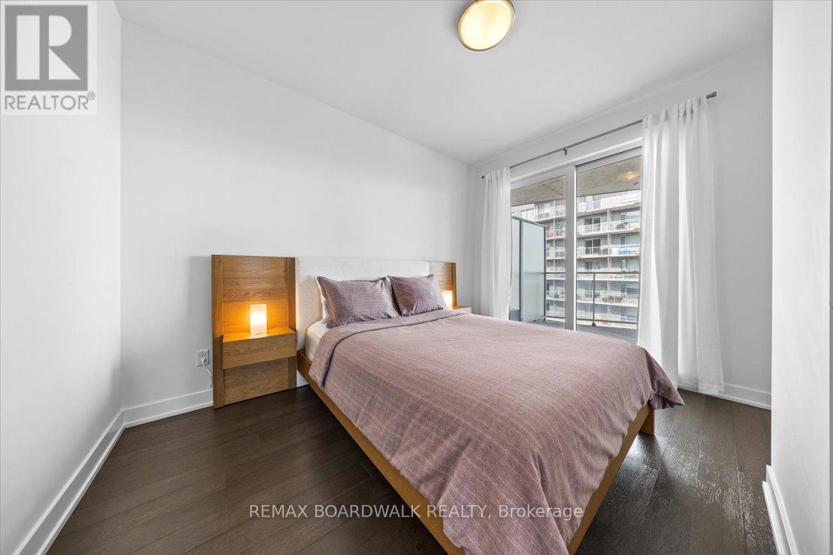 1402 - 200 Inlet Private