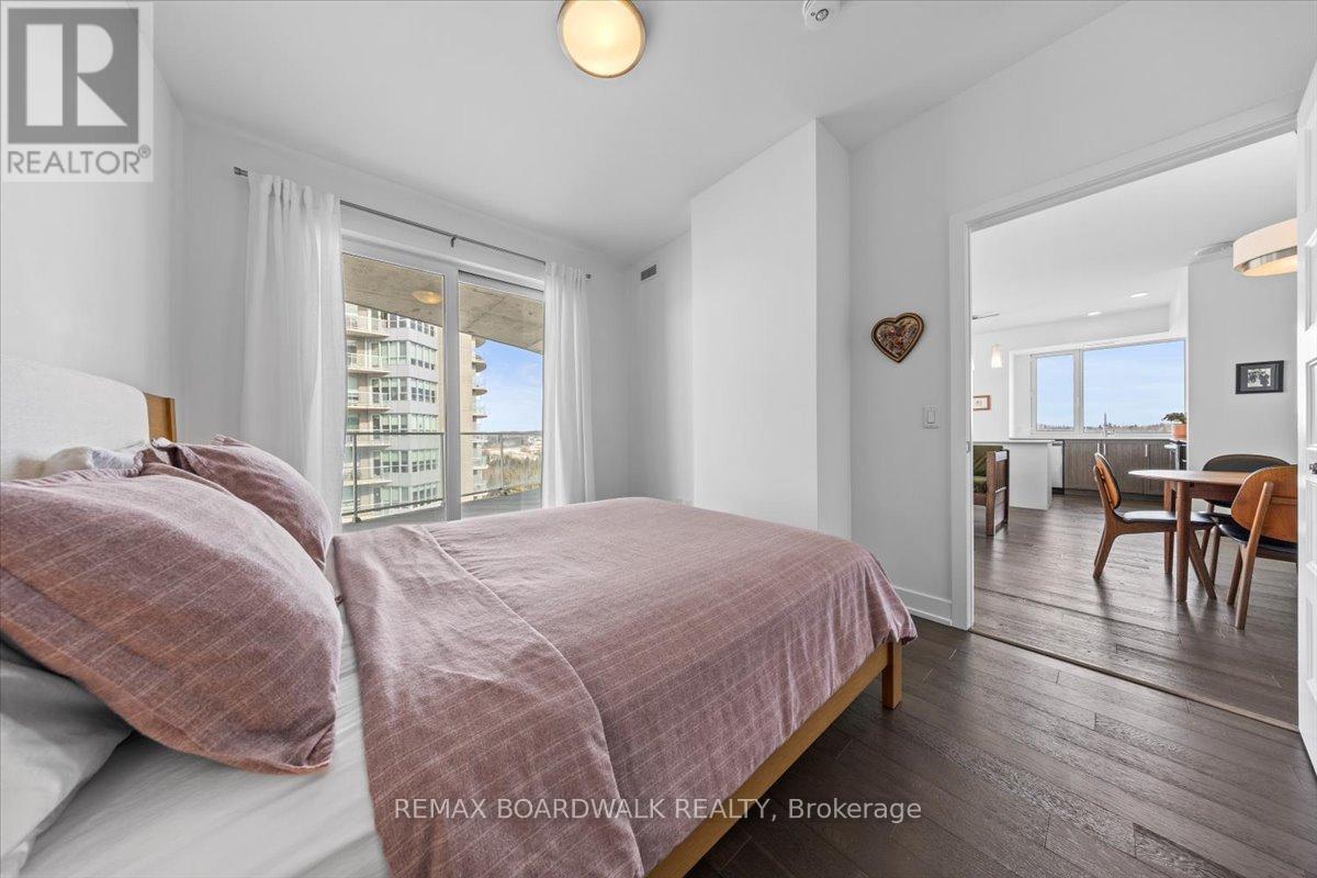 1402 - 200 Inlet Private