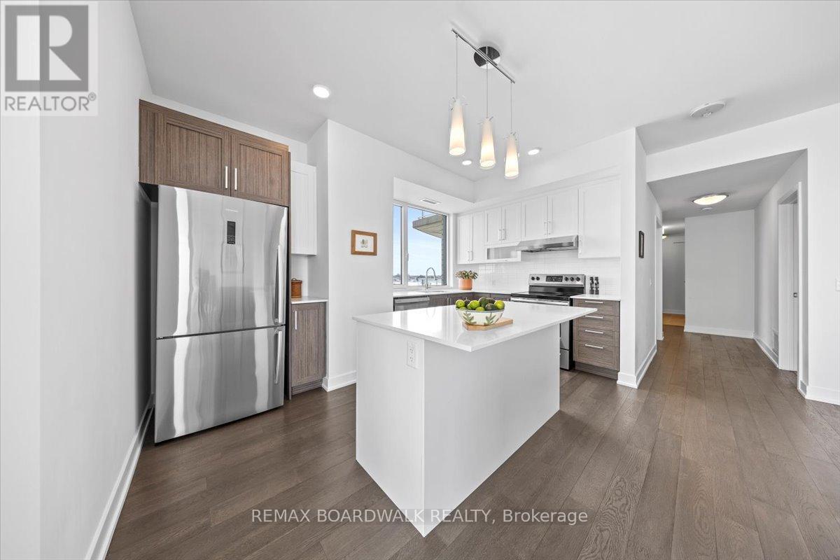 1402 - 200 Inlet Private