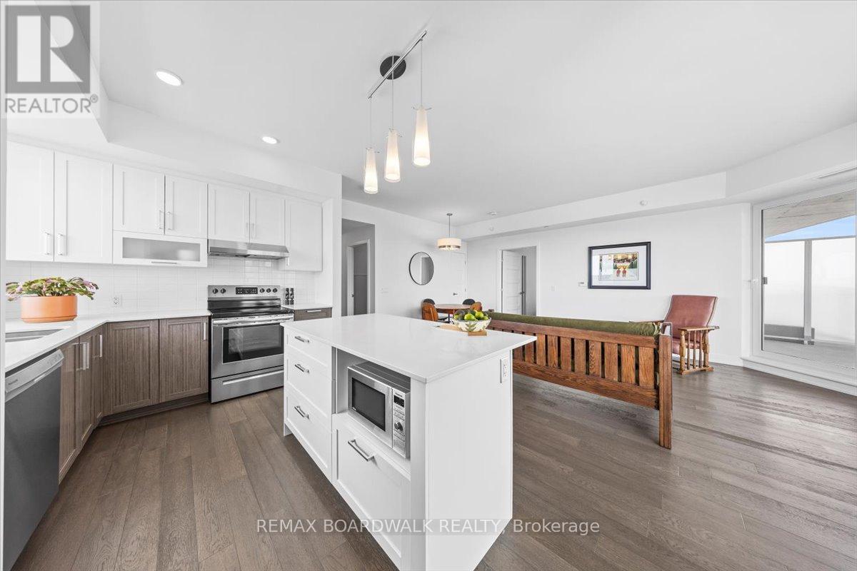 1402 - 200 Inlet Private