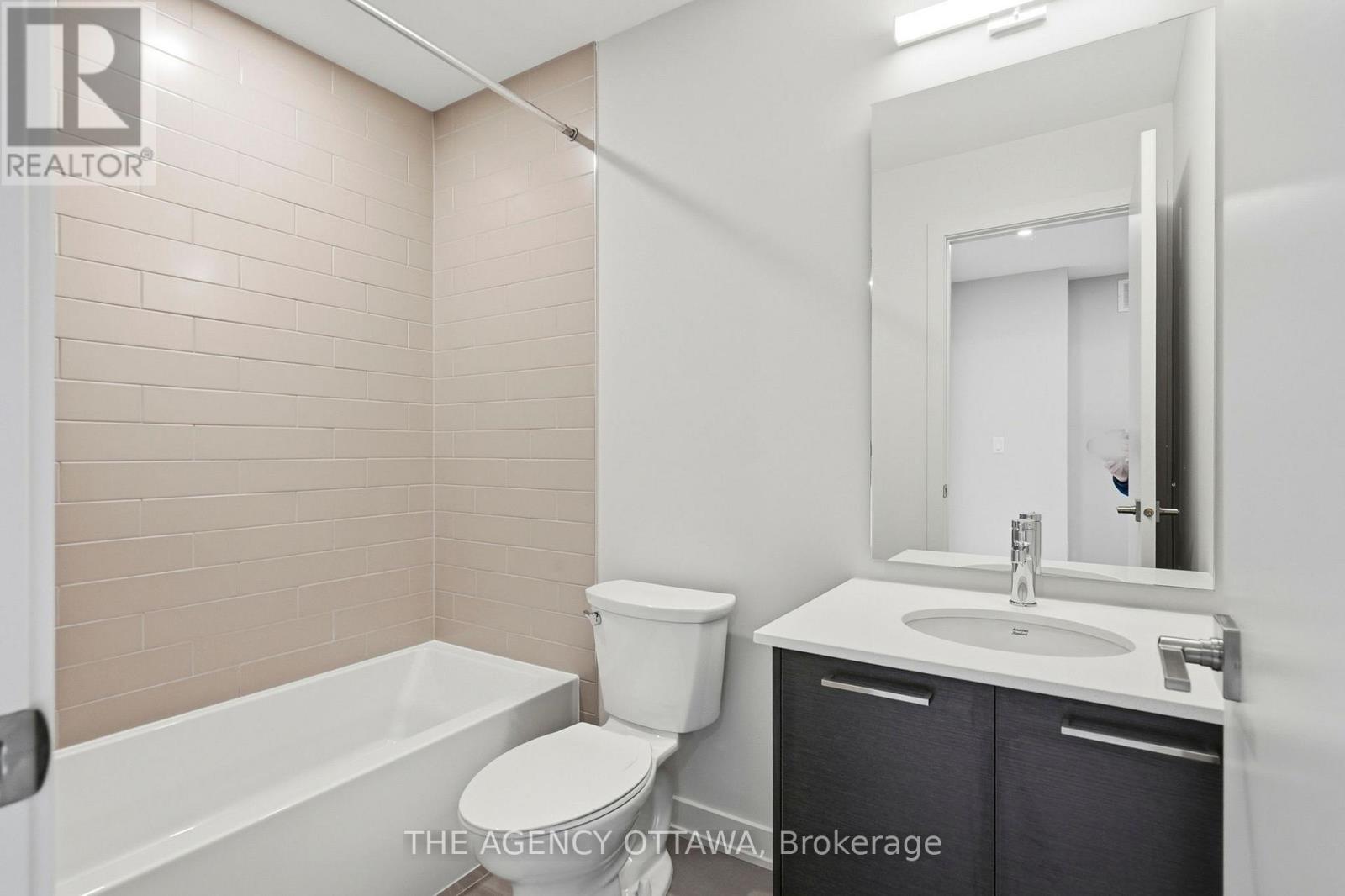 3059 Showcase Crescent