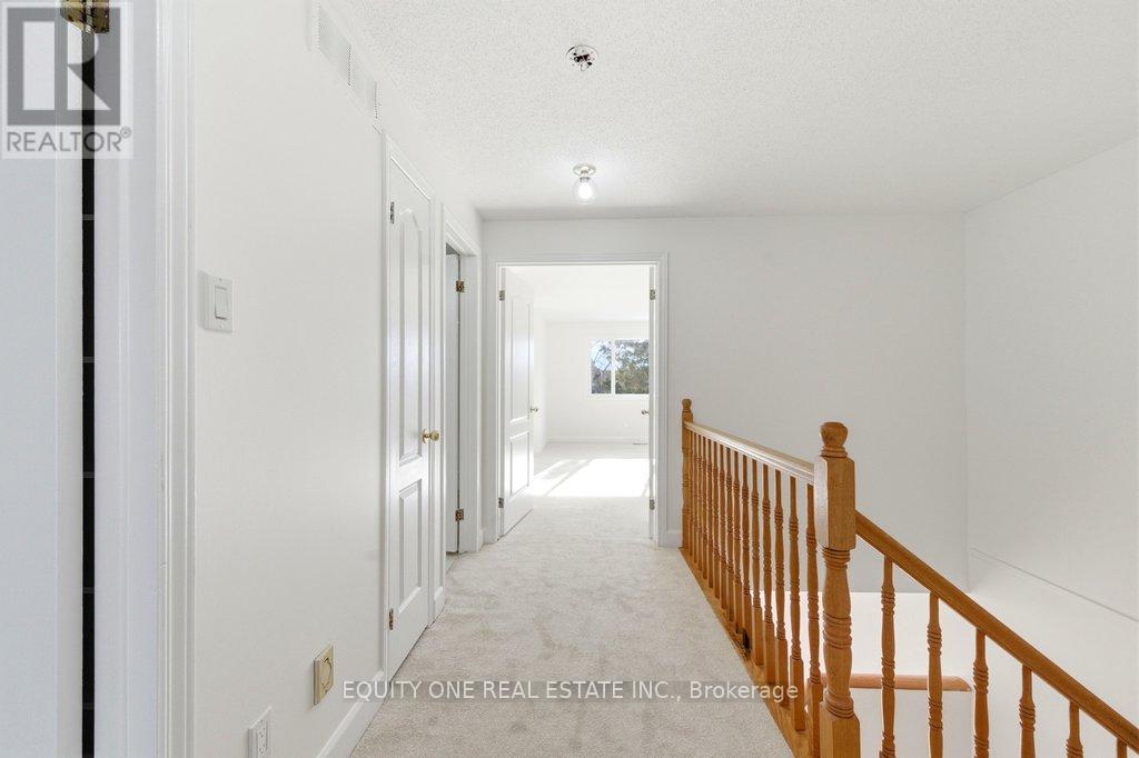 35 Willwood Crescent