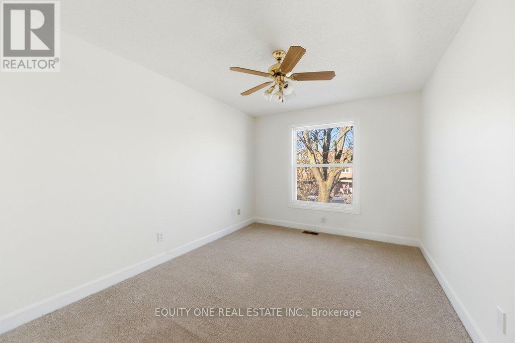 35 Willwood Crescent