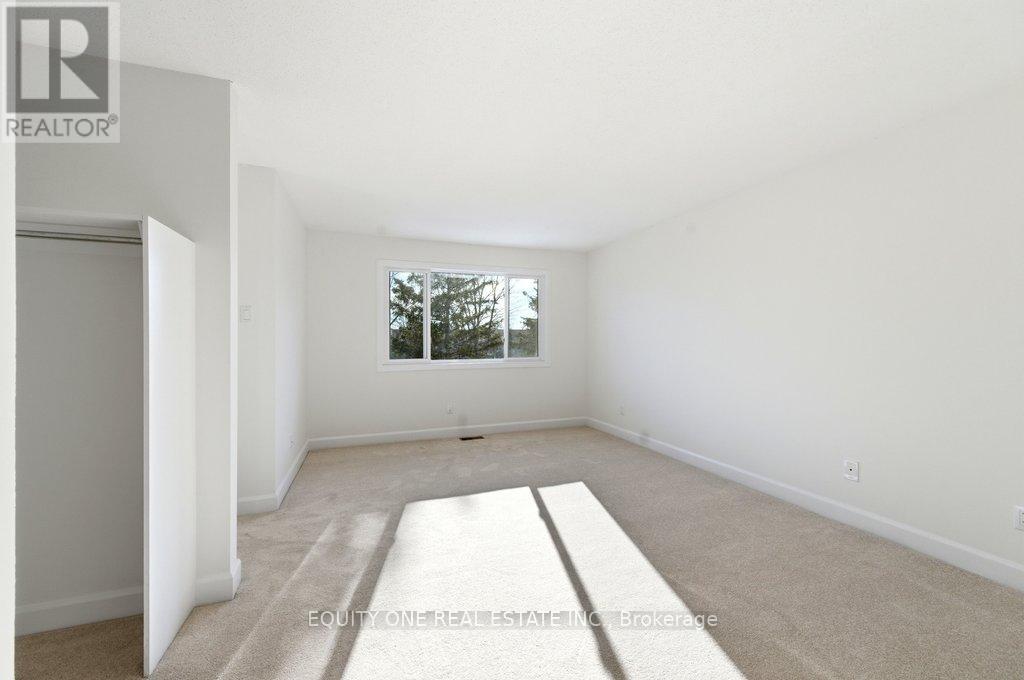 35 Willwood Crescent