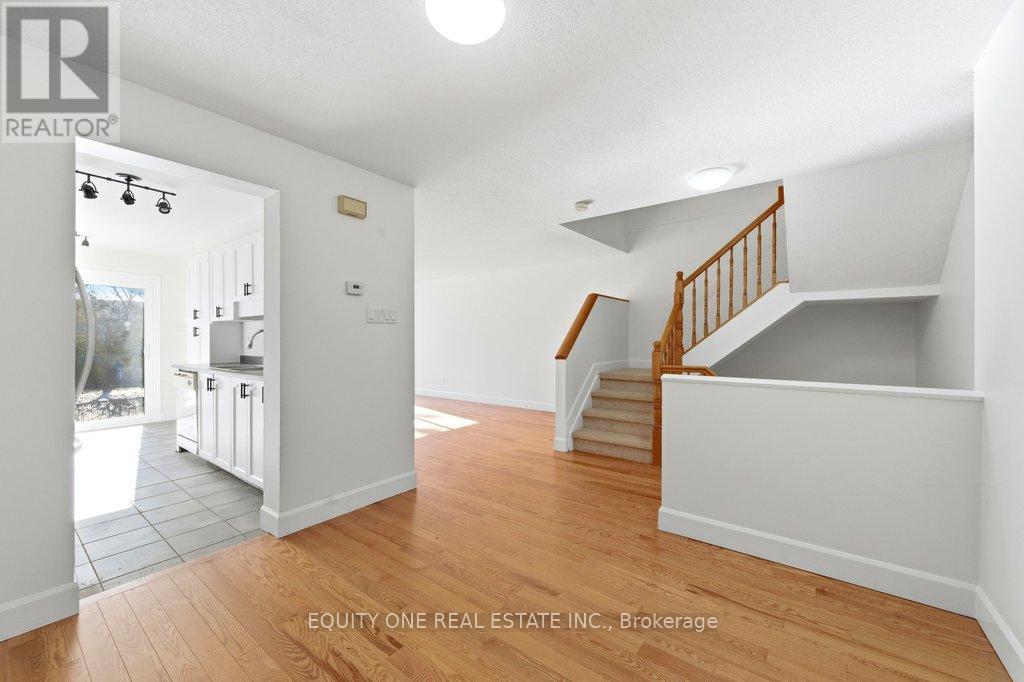 35 Willwood Crescent