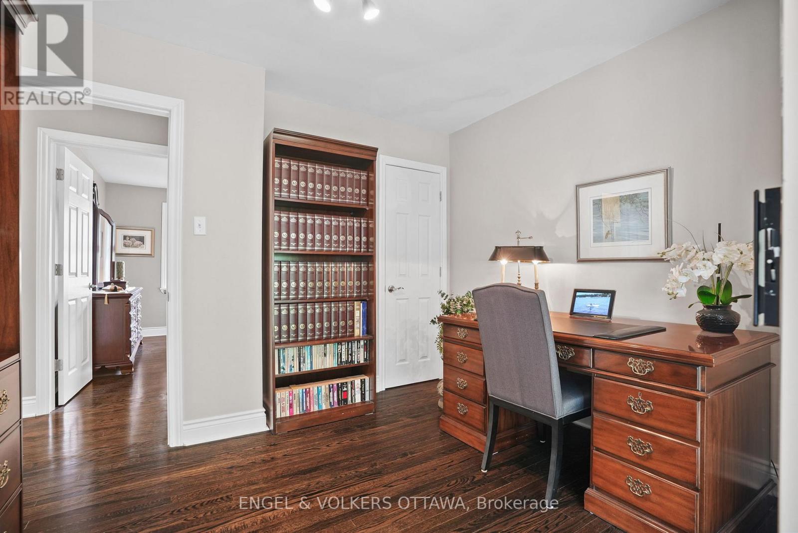 1278 Cheverton Avenue